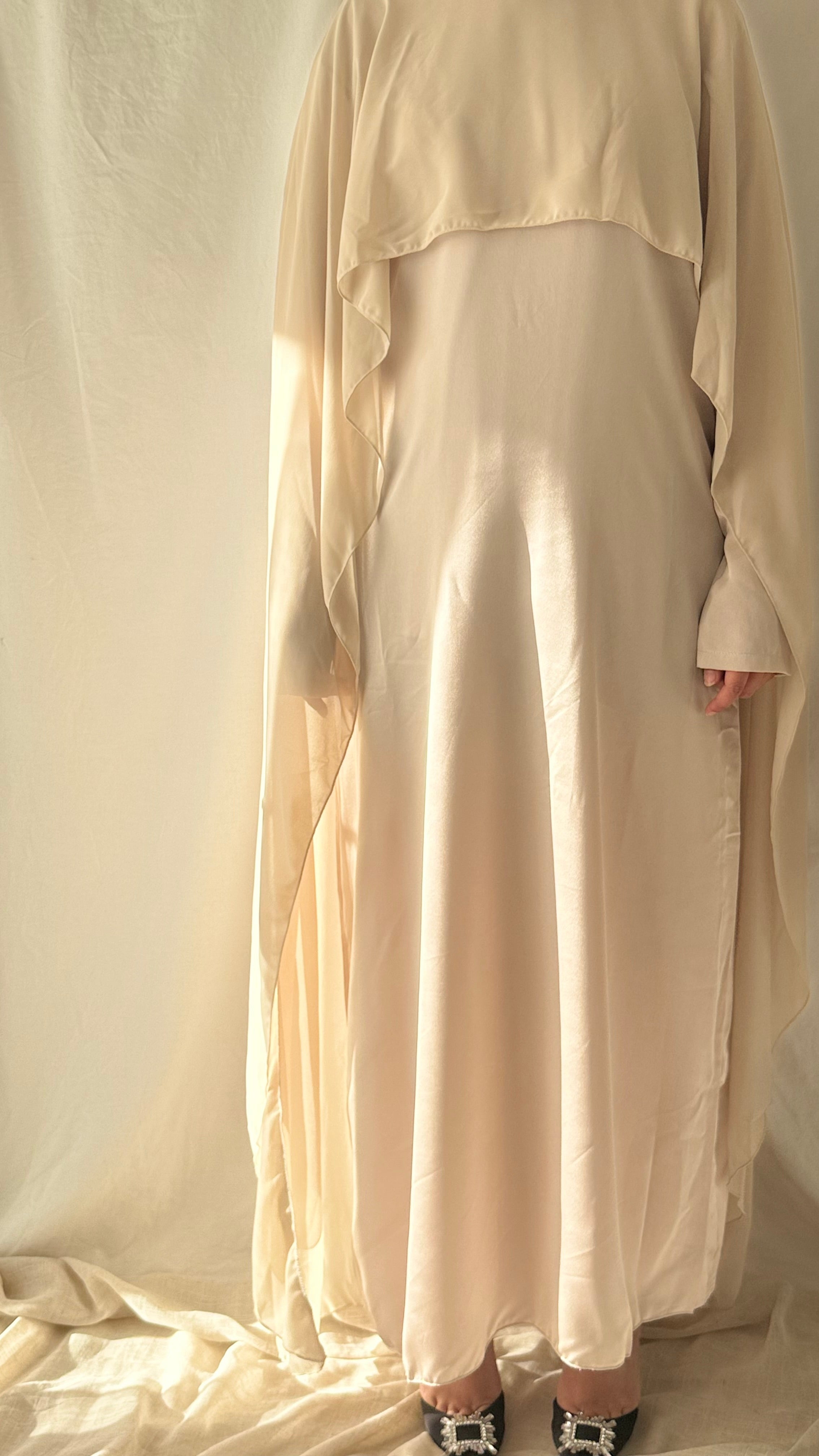 Robe avec cape mastour beige - YAMRAA